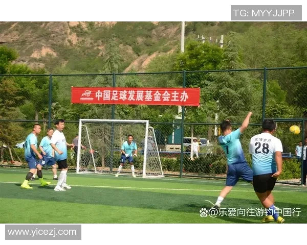 足球迷猜篮球球星挑战赛 从绿茵场到篮球场 谁能识破明星身份