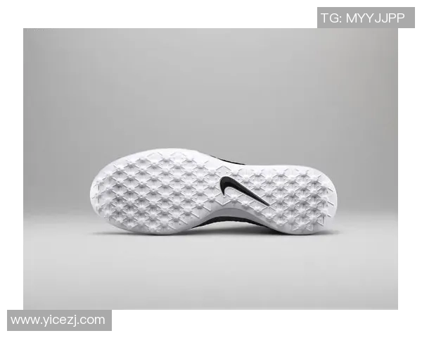 耐克足球鞋球星款全面解析助力球员表现与风采展现